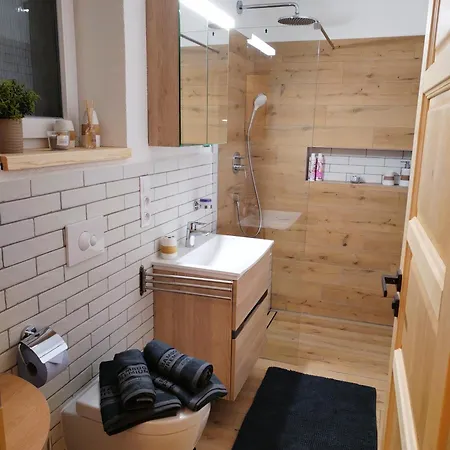 Apartman Schwaderbach شقة